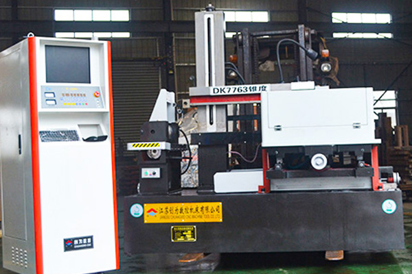 Jiangsu Chuangwei CNC MachineTool Co.、Ltd。
